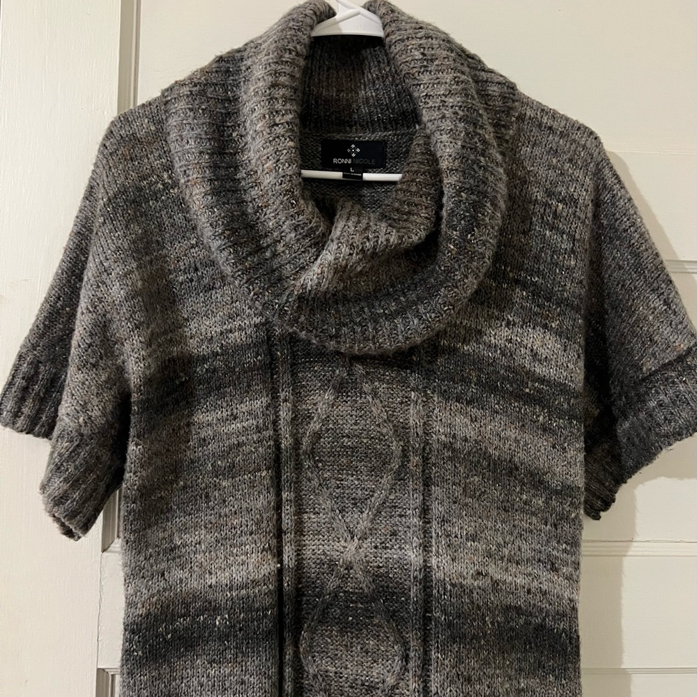 Ronni Nicole Textured Knit Sweater